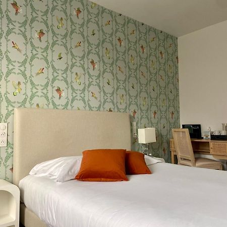 Hotel Marguerite Orleans Bagian luar foto