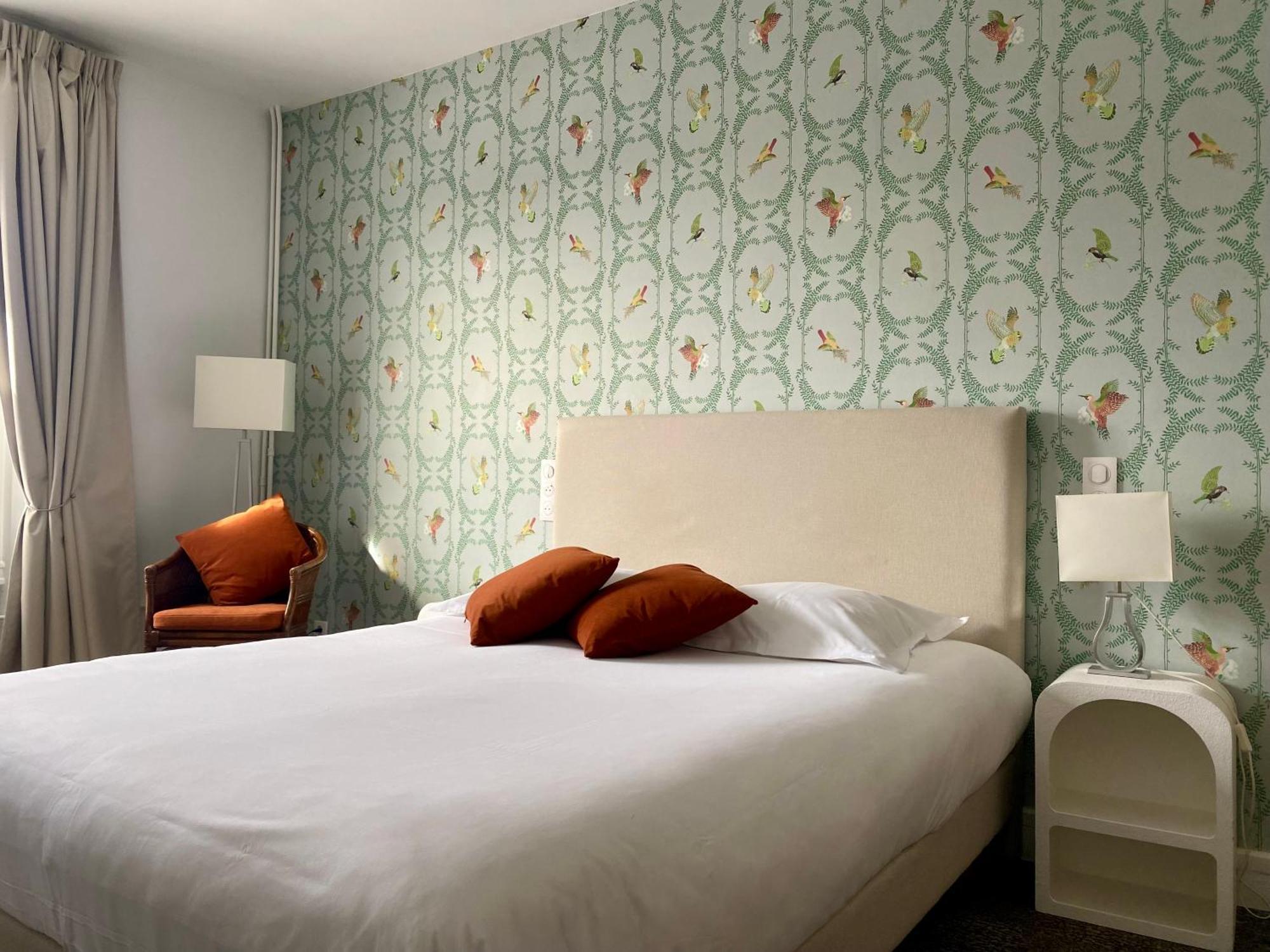 Hotel Marguerite Orleans Bagian luar foto